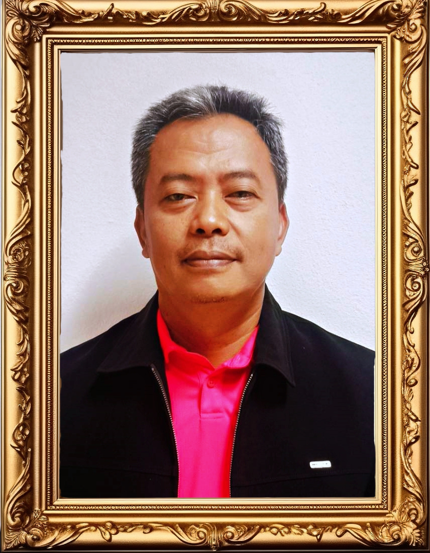 นายชูเชิด แก้วทิพย์
ประธานกรรมการ